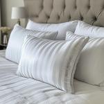 Pillow (Bedding)